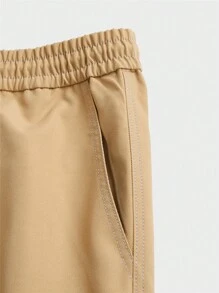 Manfinity EMRG 男士側翻蓋口袋腰部抽繩工裝短褲 - 卡其色 - 查看 3