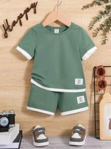 SHEIN 男嬰字母補丁細節拼接邊T恤和短褲 - 綠色 - 查看 1