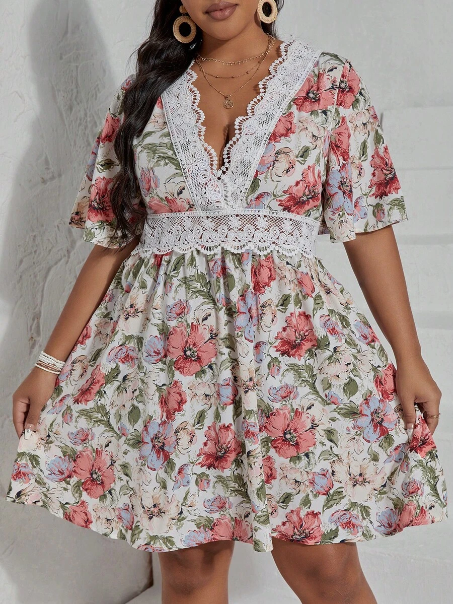 SHEIN VCAY 大碼印花拼接水溶蕾絲洋裝 - 彩色 - 查看 1