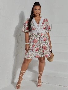 SHEIN VCAY 大碼印花拼接水溶蕾絲洋裝 - 彩色 - 查看 2