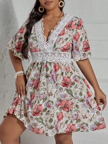 SHEIN VCAY 大碼印花拼接水溶蕾絲洋裝 - 彩色 - 查看 3