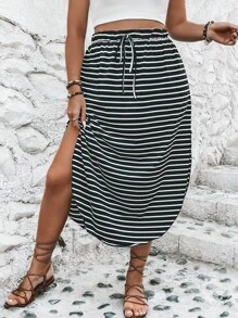 SHEIN LUNE 大碼條紋印花前打結弧形下擺半身裙 - 黑與白 - 查看 6