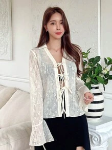 DAZY 前繫帶喇叭袖襯衫 - 米色 - 查看 3