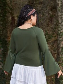 ROMWE Fairycore Plus Butterfly Print Raglan Sleeve Tee - Army Green - View 5