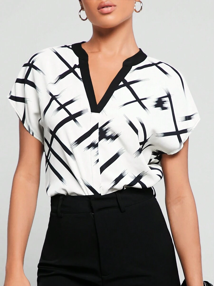 BizChic 圖案印花缺口領蝙蝠袖襯衫工作服 - 黑與白 - 查看 1
