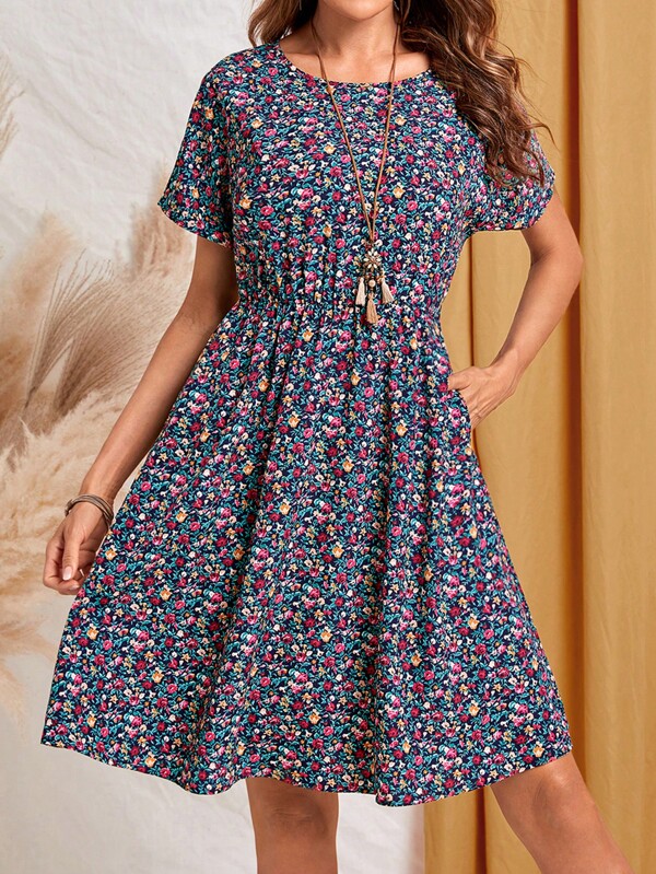 EMERY ROSE Vestido con estampado floral con bolsillo oblicuo