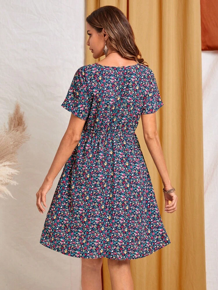 Ditsy Floral Print Slant Pocket Dress