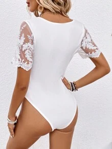 SHEIN LUNE Contrast Lace Sleeve Scoop Neck Bodysuit - White - View 2
