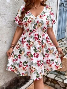 SHEIN VCAY فستان بطباعة استوائية اكمام جناح الخفاش مقاس كبير - متعدد الألوان - مشاهدة 2
