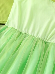 SHEIN 女孩落肩袖運動衫和網紗覆蓋吊帶洋裝 - 綠色 - 查看 5