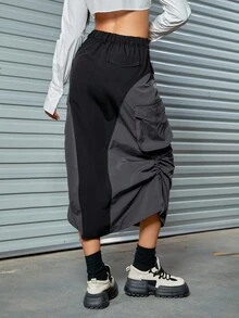 Colorblock Flap Pocket Ruched Drawstring Side Split Hem Cargo Skirt - Black - View 2