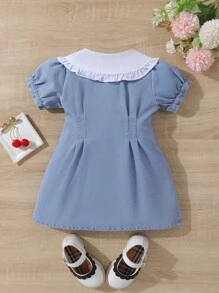 SHEIN Vintaside Kids 女嬰櫻桃刺繡彼得潘領泡泡袖褶皺細節牛仔裙 - 中等水洗藍 - 查看 2