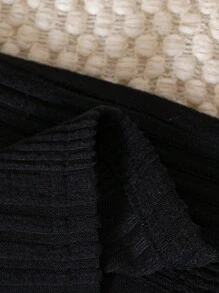 SHEIN 男嬰2入組字母補丁細節高領T恤 - 黑與白 - 查看 7
