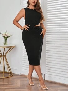 SHEIN Privé Plus Twist Front Cut Out Split Thigh Dress