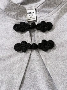 SHEIN 女孩中國龍印花下擺開叉吊帶連衣裙&盤口夾克 - 灰色 - 查看 4