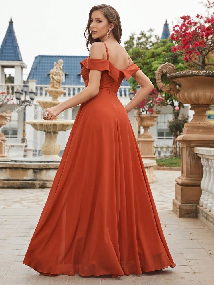 Vestido de Dama de Honra Chiffon com Ombros Frios, Franzido e Comprimento até o Chão, Vestido Elegante para Casamento na Primavera - Laranja Queimado - Visão 3