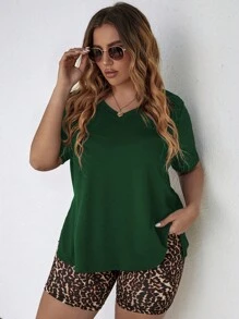 SHEIN LUNE Plus Solid Tee & Leopard Print Biker Shorts - Green - View 5
