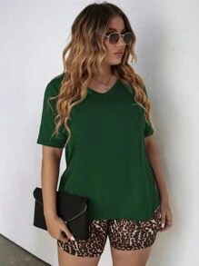 SHEIN LUNE Plus Solid Tee & Leopard Print Biker Shorts - Green - View 6