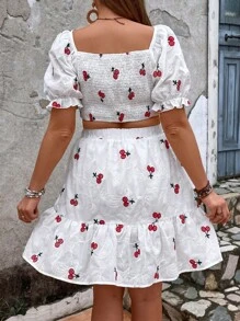 SHEIN VCAY Hơn Cherry thêu Nút phía trước Top Cây trồng & Xù Hoa Sen Váy - Đỏ và trắng - Xem 3