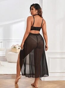 Classic Sexy 大碼蕾絲拼接網紗吊帶睡裙附丁字褲