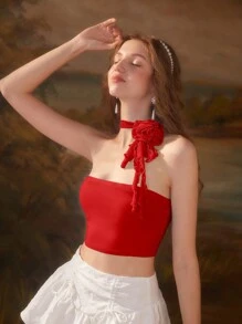 SHEIN MOD 夜晚紅色夏季3d玫瑰花細節短款吊帶上衣 - 紅色 - 查看 3