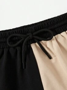 SHEIN EZwear de dos tonos con estampado de letra Camiseta crop & de cintura con cordón Shorts - Multicolor - Ver 5