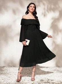 Modelyn 一字肩荷葉邊連衣裙 - 黑色 - 查看 1