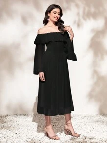 Modelyn 一字肩荷葉邊連衣裙 - 黑色 - 查看 5