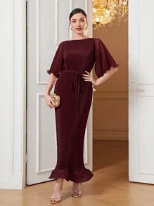 Modelyn Vestido rojo borgoña con volantes en el bajo y cinturón - Burdeos - Ver 1