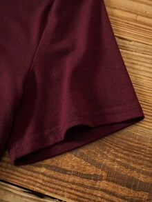 SHEIN LUNE 幾何印花T恤 - 酒紅色 - 查看 4