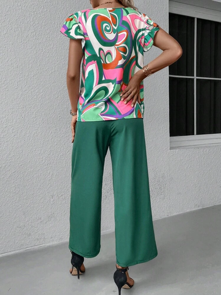 SHEIN Clasi con estampado de dibujo de manga mariposa Blusa & con cinturón Pantalones de pierna ancha - Multicolor - Añade 2