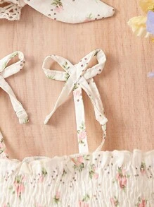 SHEIN Vintaside Kids 嬰兒女孩花卉印花蝴蝶結肩帶收縮層次圓領套衫連體裝