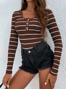 SHEIN EZwear Áo thun nữ Nút Nút phía trước Gân đan Sọc Giải trí - Cà phê nâu - Xem 3