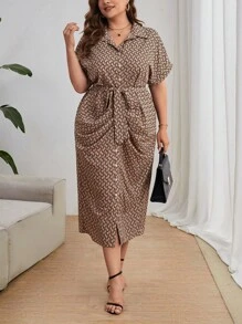 SHEIN Privé Plus Allover Geo Print Belted Shirt Dress - Multicolor - View 3