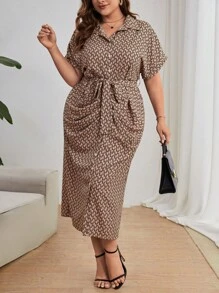 SHEIN Privé Plus Allover Geo Print Belted Shirt Dress - Multicolor - View 6