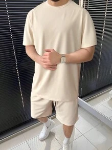 Manfinity Homme Men Solid Tee & Drawstring Waist Shorts - Beige - View 3