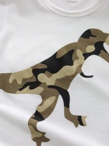 SHEIN 小男童恐龍印花T恤和迷彩印花短褲