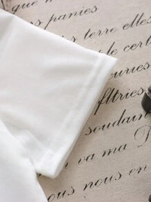 SHEIN 小男童恐龍印花T恤和迷彩印花短褲