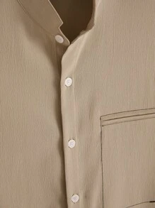 Manfinity Homme 男士素色前排扣前口袋襯衫不帶T恤 - 卡其色 - 查看 4