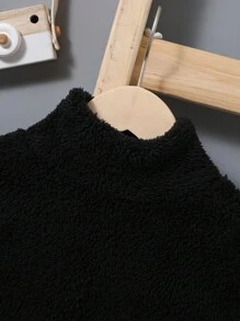 SHEIN 2Pcs/Set Young Boy Solid Fleece Stand Collar Sweatshirt For Warm Keeping - Black and White - View 5
