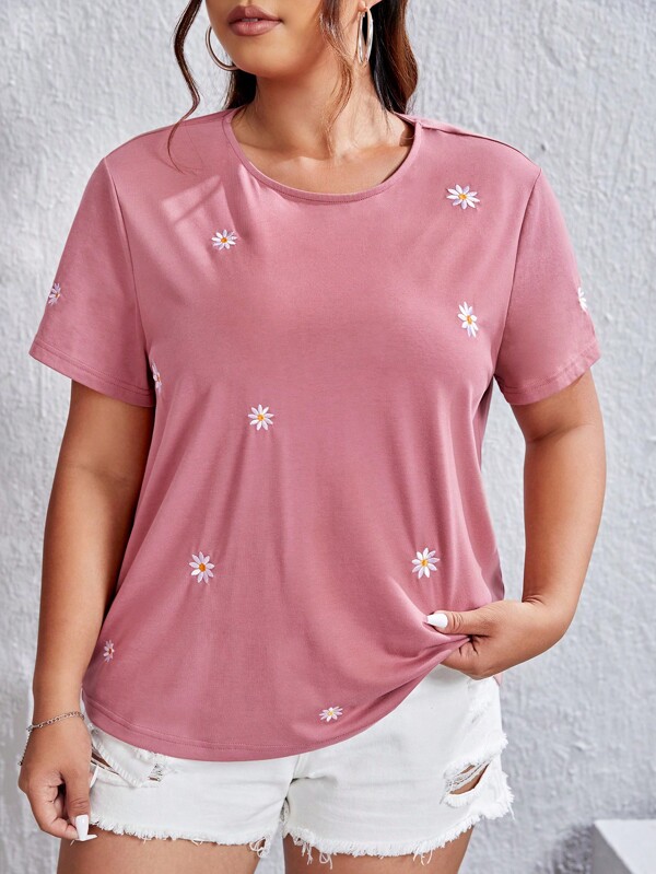 SHEIN Essnce Plus Valentine's Day Daisy Floral Embroidery Tee, Summer