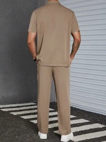 Manfinity 男士翻蓋口袋襯衫和褲子 - 卡其色 - 查看 2