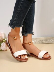 女士人造珍珠和金屬裝飾單帶露跟涼鞋,時尚戶外白色平底涼鞋 - 白色 - 查看 8