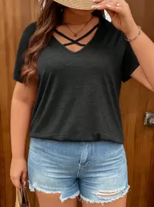 SHEIN LUNE 大碼前交叉T恤 - 黑色 - 查看 6