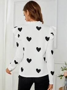SHEIN Clasi Camiseta con cuello alto con volantes y estampado de corazón