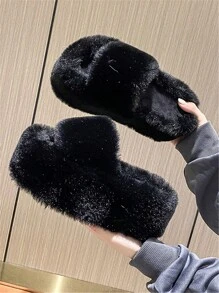 Women's Fashion Platform Slippers, Autumn/Winter New Thick Bottom Fluffy Slippers - Black - View 2