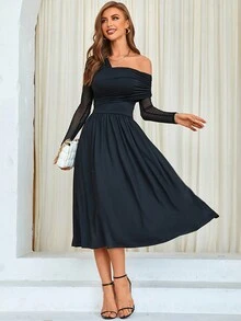 不對稱領網紗袖褶邊連衣裙 - 黑色 - 查看 3