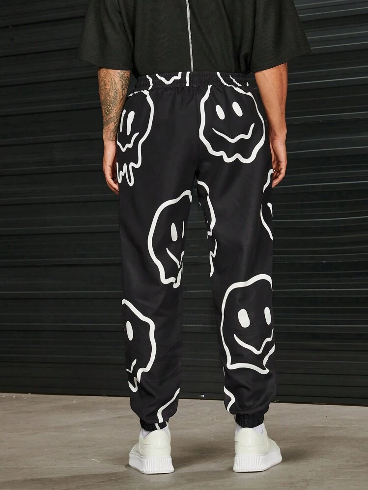 Manfinity RebelGame Men Cartoon Graphic Drawstring Waist Pants - Black and White - View 2