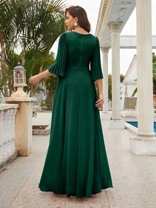 Plunging Neck Flounce Sleeve Maxi Bridesmaid Dress - Dark Green - View 3