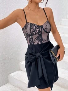 SHEIN Privé 蕾絲拼接緊身吊帶洋裝 - 藏蓝色 - 查看 5